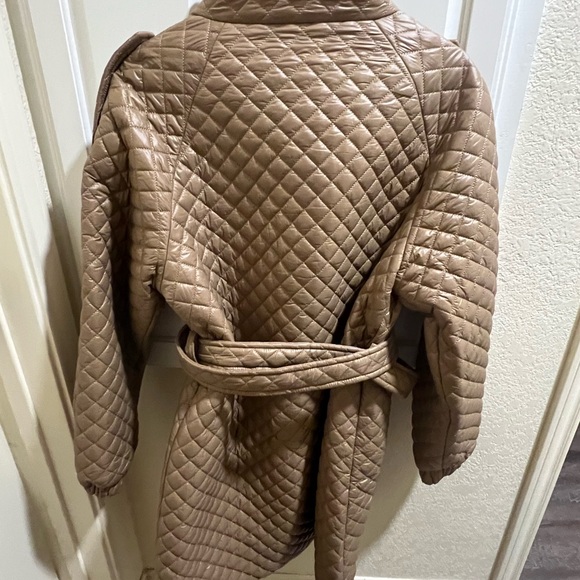 Coat - Picture 4 of 4